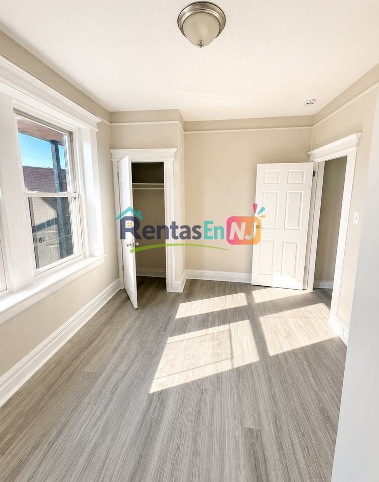 88 Pulaski St #14 - Photo 5 of 5