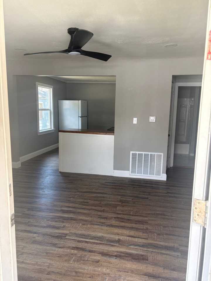 4336 E Boston Dr - Photo 2 of 13