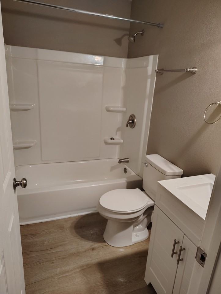 110 S Highland Ave #2 - Photo 4 of 6