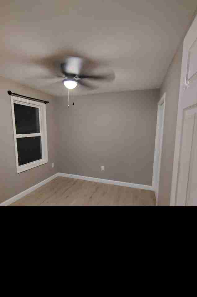 110 S Highland Ave #2 - Photo 5 of 6