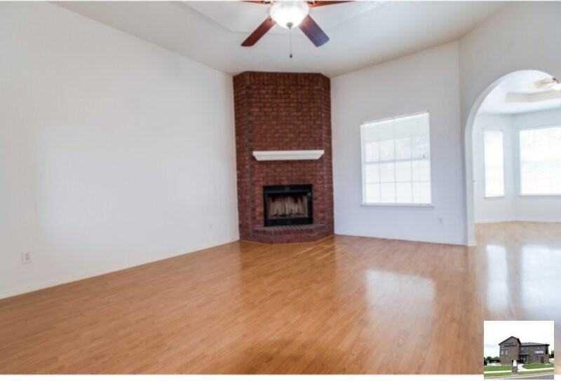 5211 James Loop - Photo 3 of 41