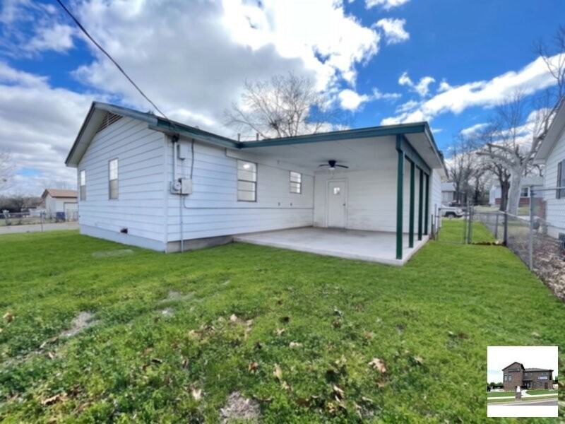 1005 Phil Ave - Photo 7 of 13