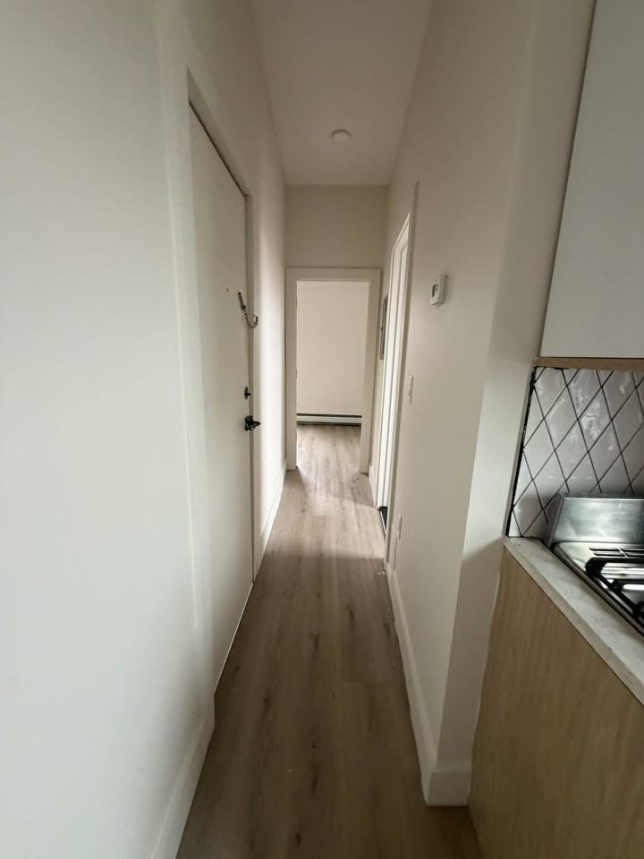 530 W Side Ave #3L - Photo 5 of 12