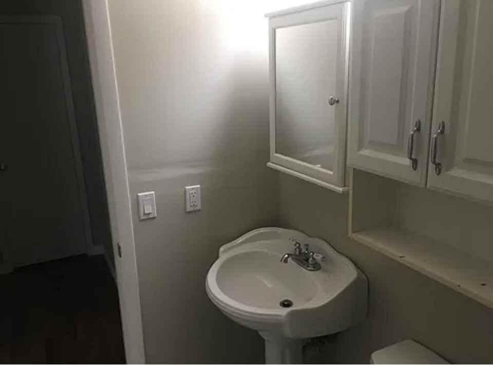 4742 Se Ebbtide Ave #B - Photo 5 of 11