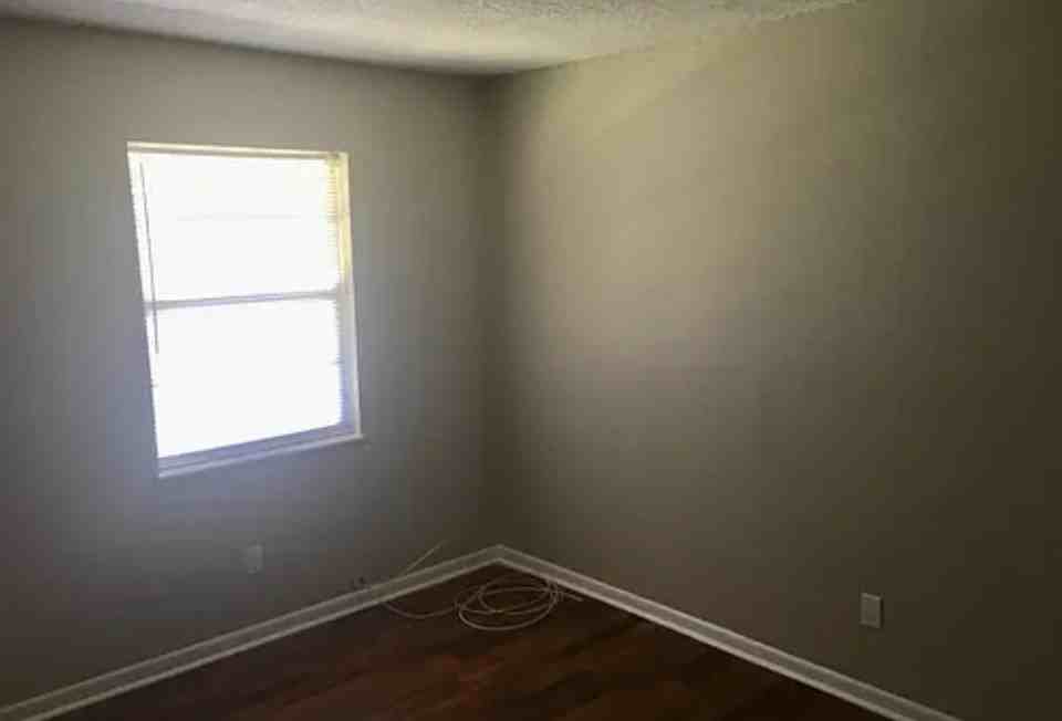 4742 Se Ebbtide Ave #B - Photo 6 of 11