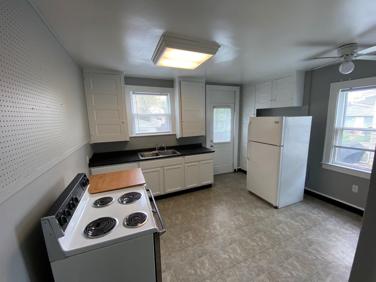 1150 Mulford Rd #1150 - Photo 3 of 8