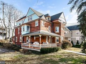 435 S Orange St #1stFL - Photo 1 of 1