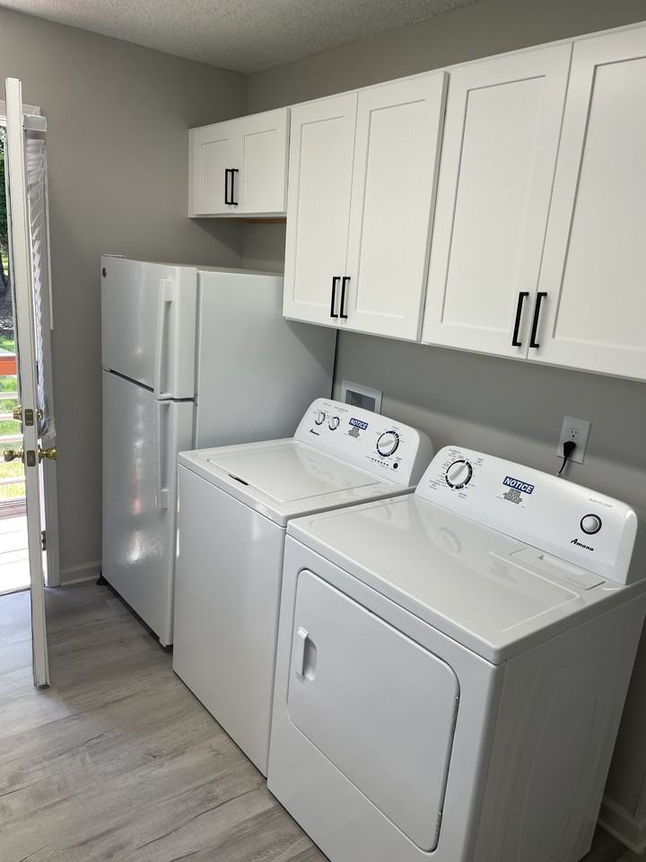 201 Carver St #A - Photo 5 of 11