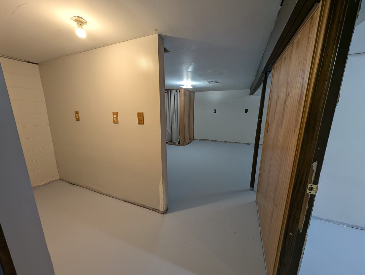 310 N Barnett St #NA - Photo 2 of 12