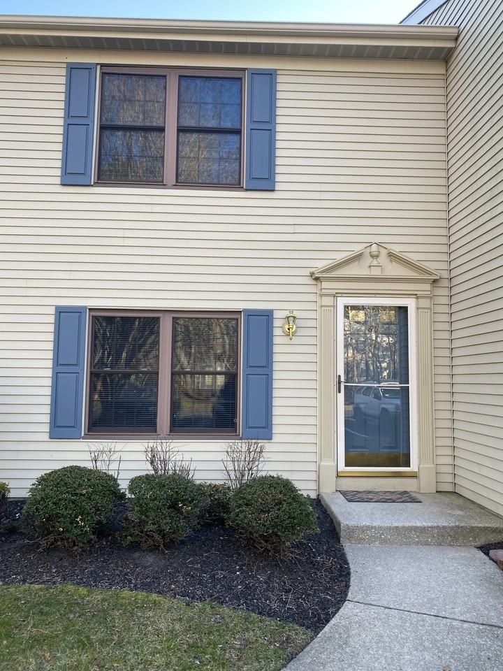 65 Cheshire Dr #65