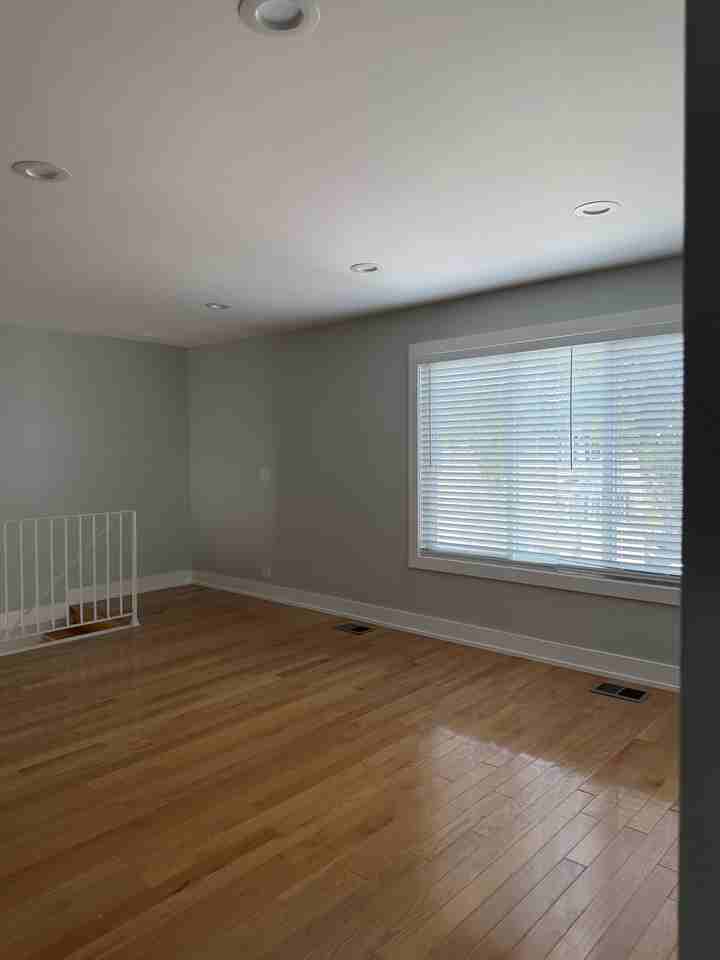 1041 Cove Dr #136D - Photo 7 of 12