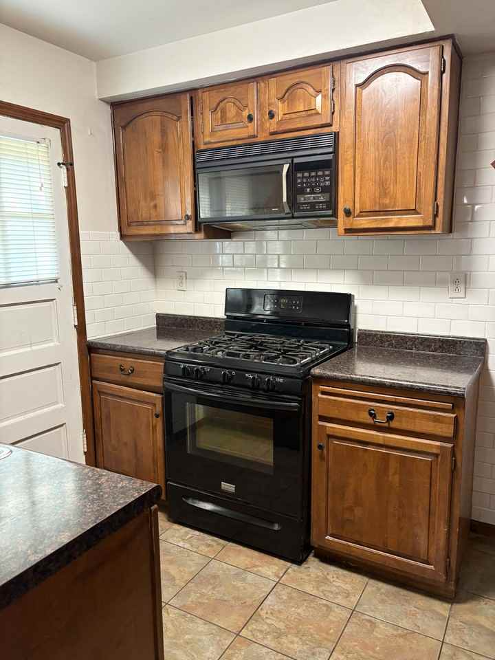 8218 Meadow Ln #8218 - Photo 5 of 20