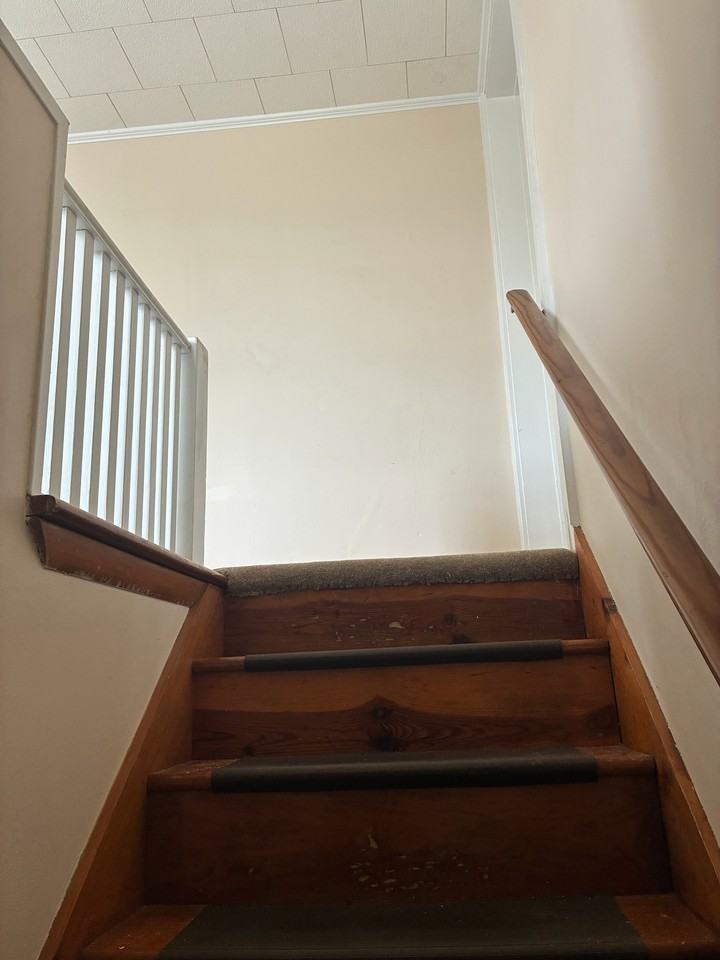 164 S River St #B - Photo 7 of 24
