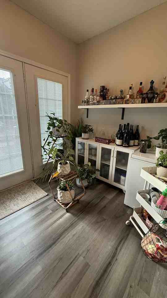 8850 Gerren Ct - Photo 6 of 16