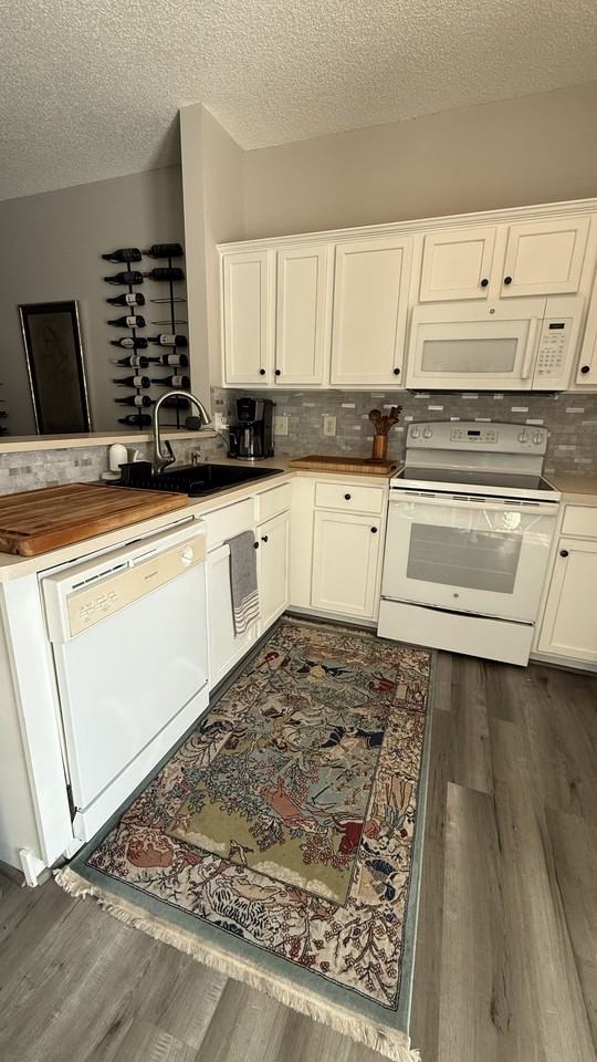 8850 Gerren Ct - Photo 7 of 16