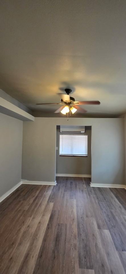 114 Fleury Way #F - Photo 3 of 6
