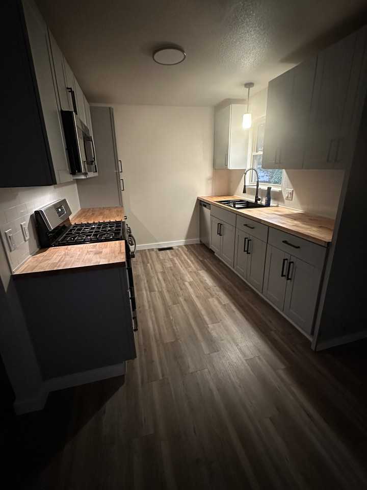 503 Madison St #NA - Photo 2 of 14