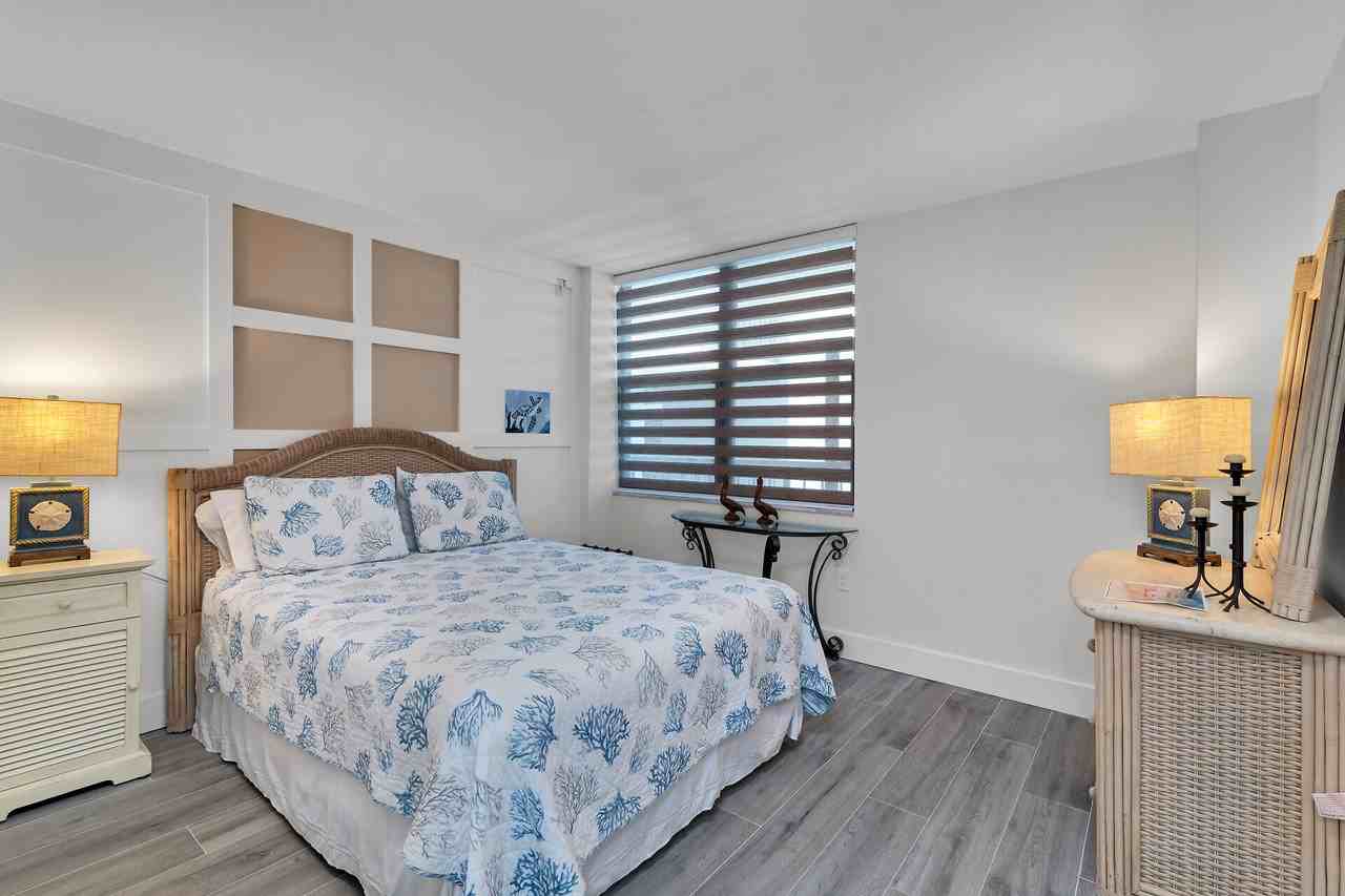 591 Seaview Ct #402 - Photo 3 of 24