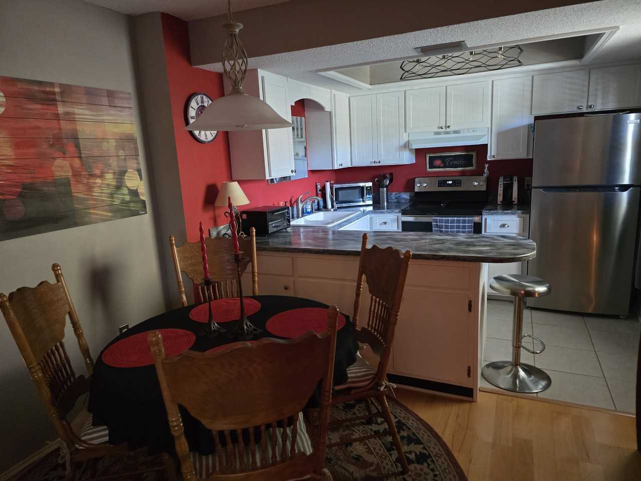 409 Manatee Ct #202 - Photo 6 of 9