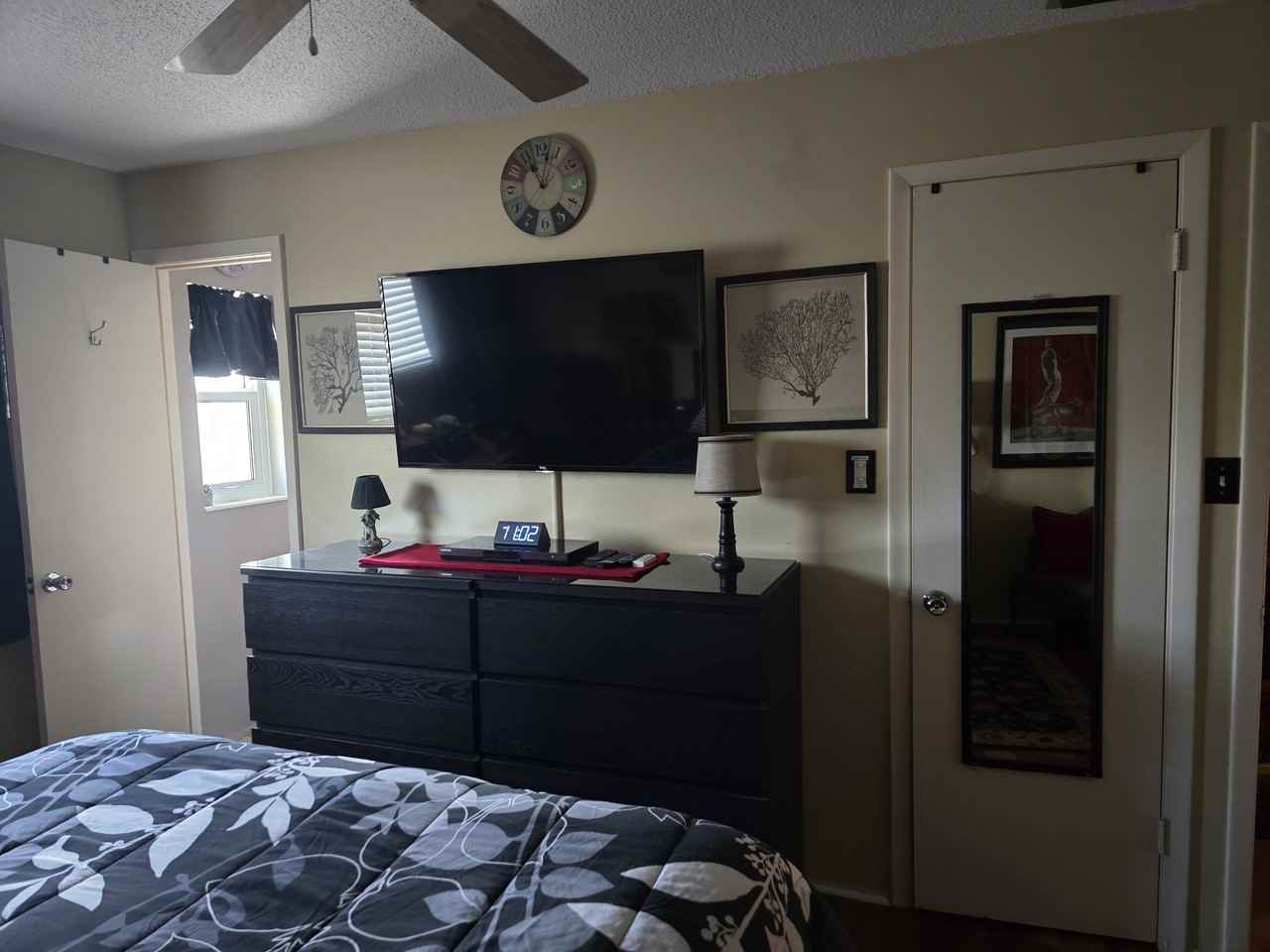 409 Manatee Ct #202 - Photo 7 of 9