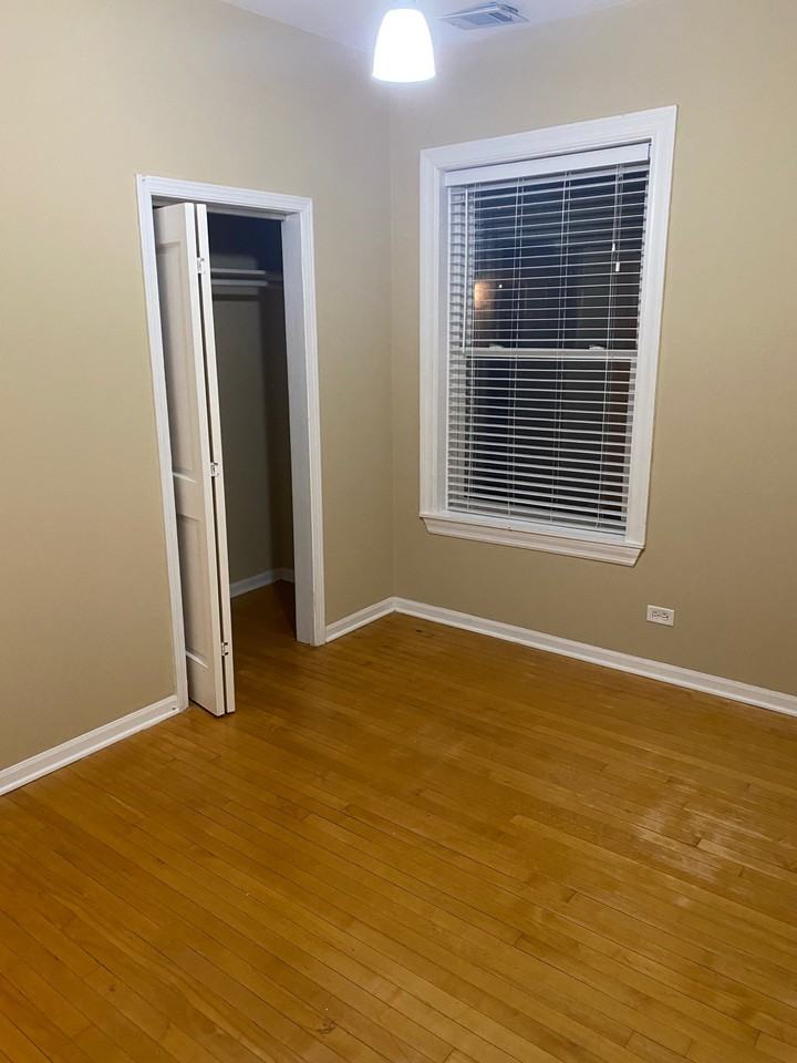 5866 North Ridge Avenue - Photo 4 of 17