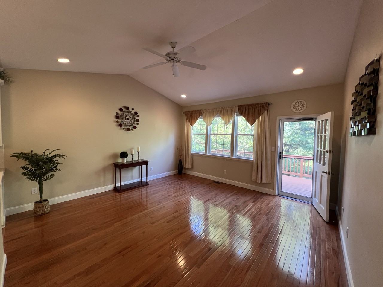 4 Brandywine Ct #38B - Photo 7 of 25