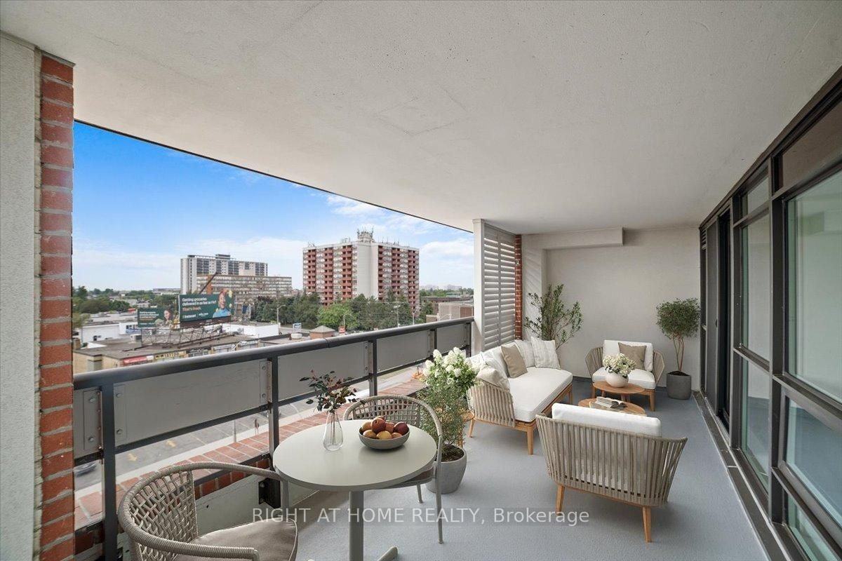 830 Lawrence Avenue West #537 - Photo 7 of 22
