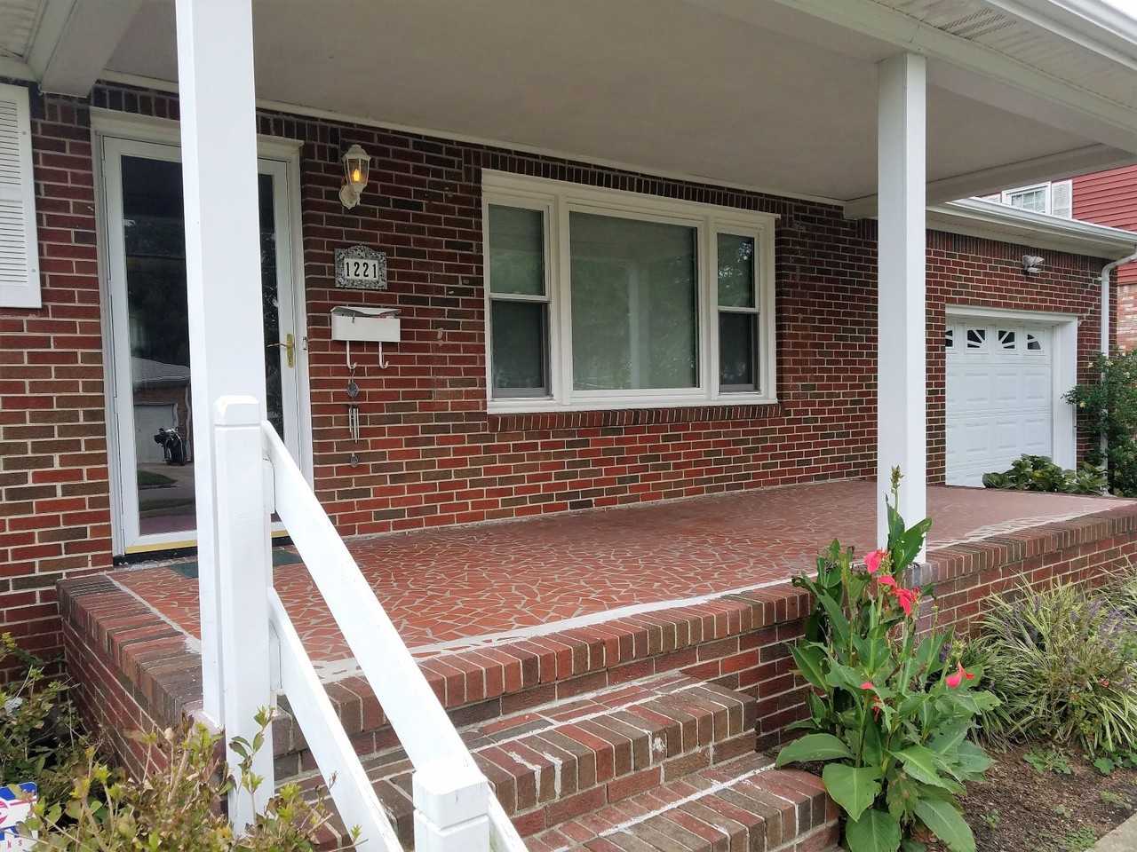 1221 Pascal Pl #NA - Photo 2 of 14