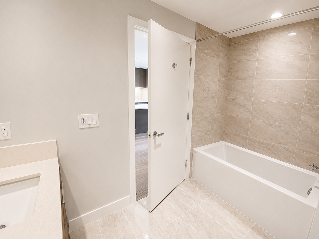 5410 Shortcut Road #603 - Photo 6 of 14
