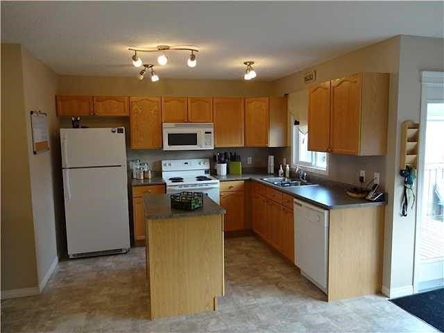 9108 Scott Cres Nw - Photo 2 of 20