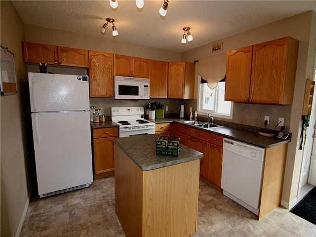 9108 Scott Cres Nw - Photo 3 of 20