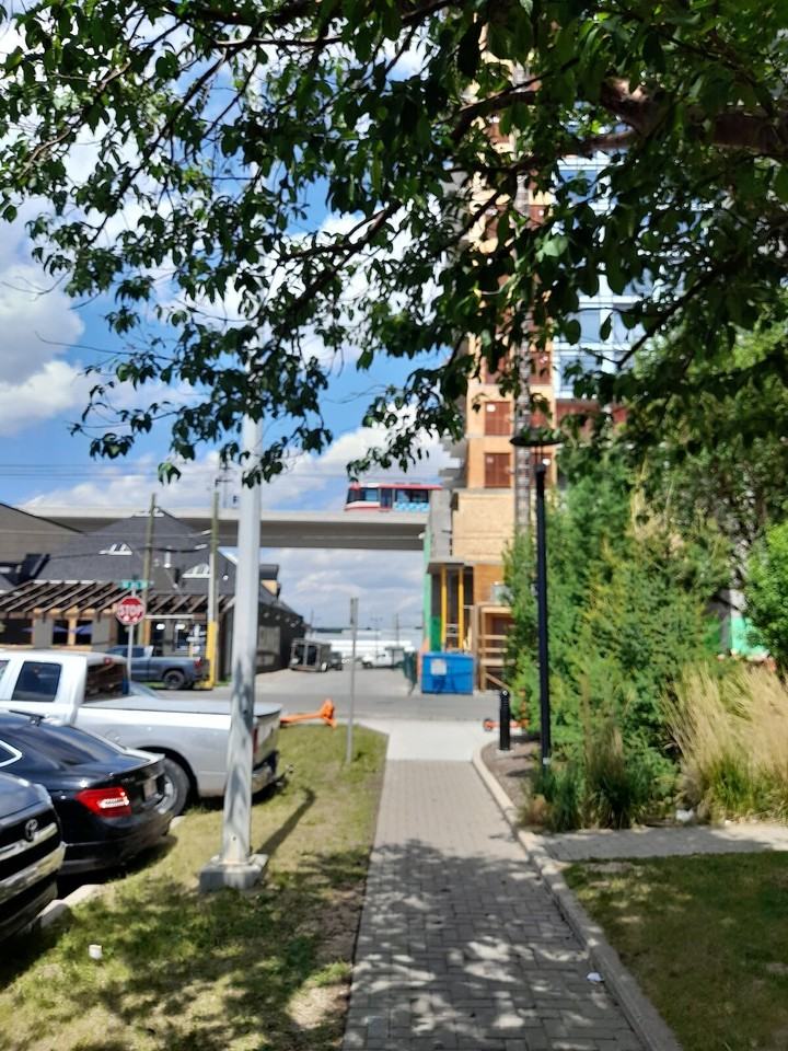 1528 - 1528 11 Ave Sw - Photo 4 of 14