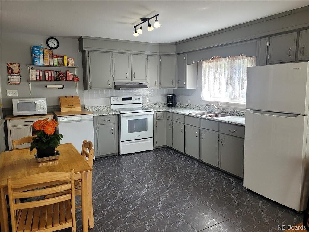 398 New Brunswick 102 - Photo 7 of 11