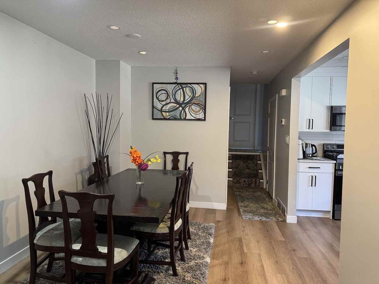 1711 51 St Se - Photo 5 of 18