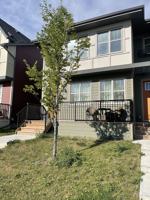 featured image of 835 Walgrove Blvd Se