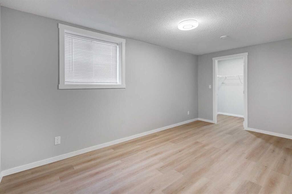 4216 Dalhousie Dr Nw - Photo 4 of 11