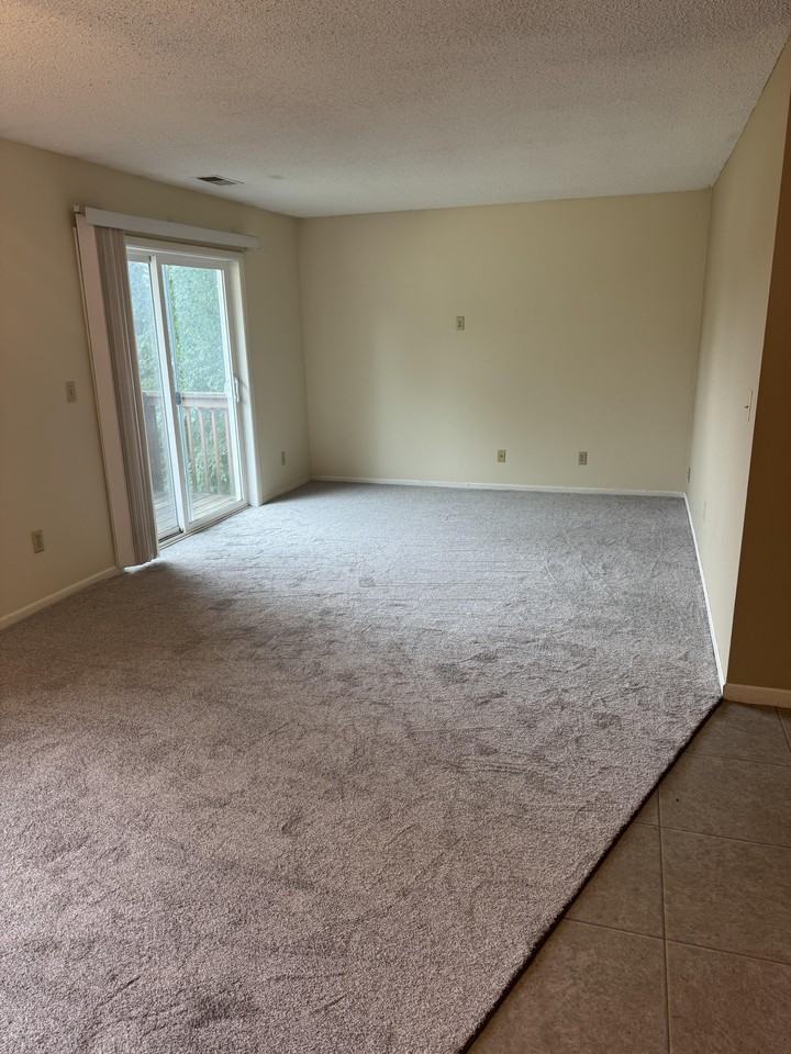 1484 Whispering Ct #1 - Photo 5 of 12
