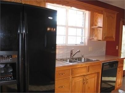 2905 Falcon Rd - Photo 2 of 11