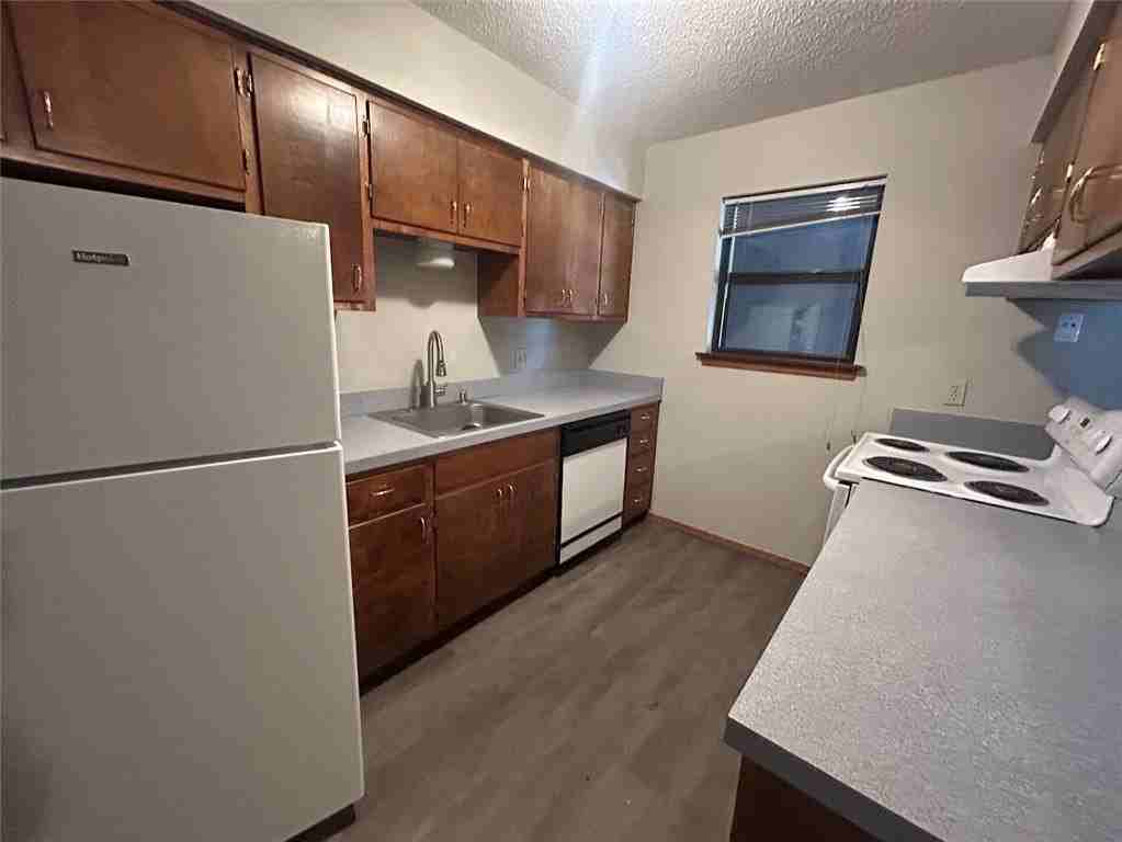 1650 N Sang Ave #116 - Photo 2 of 6