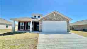 300 Oak Ave - Photo 1 of 1