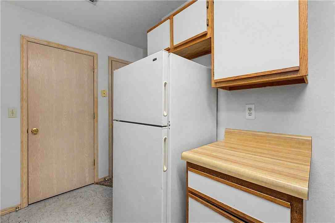 1366 E Sequoyah Ct - Photo 6 of 16