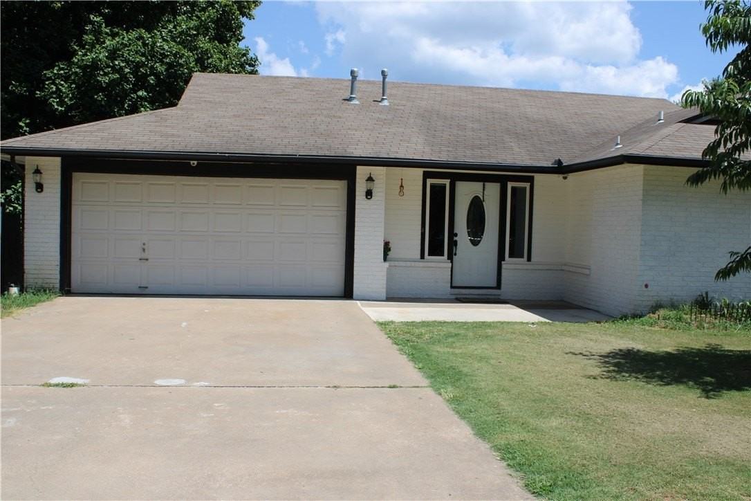 5475 Walden St - Photo 2 of 23