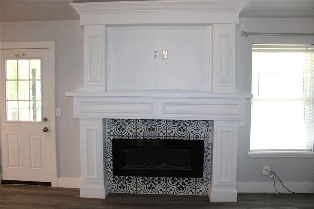 5475 Walden St - Photo 5 of 23