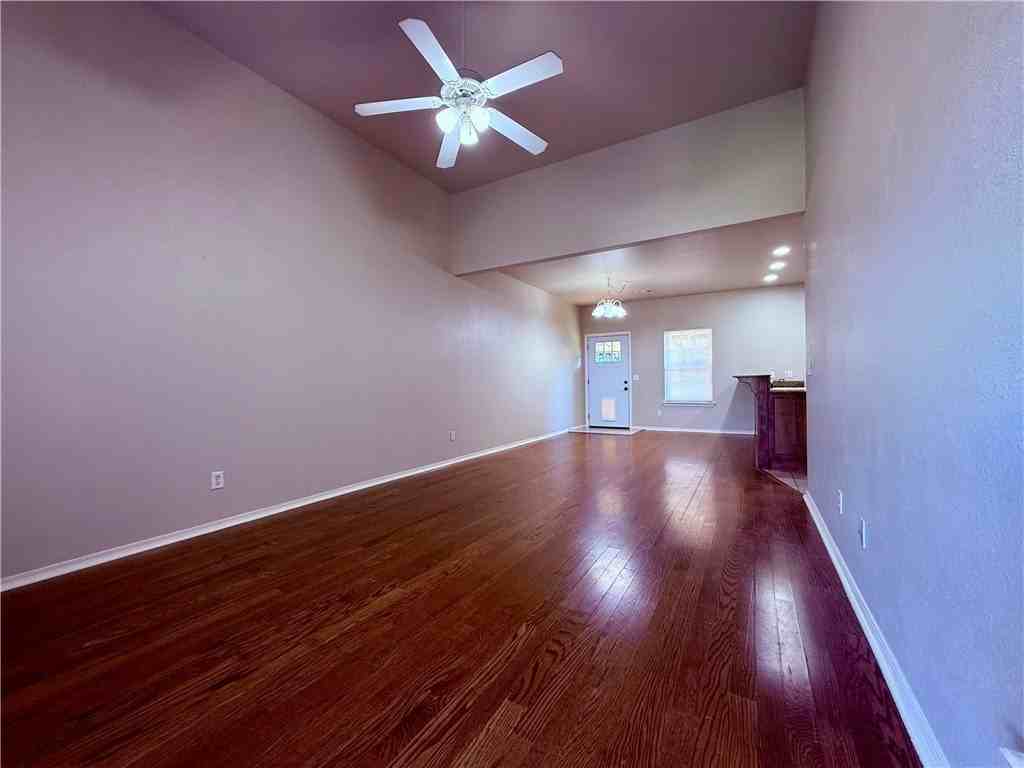 3104 Sw Deerfield Blvd - Photo 2 of 19