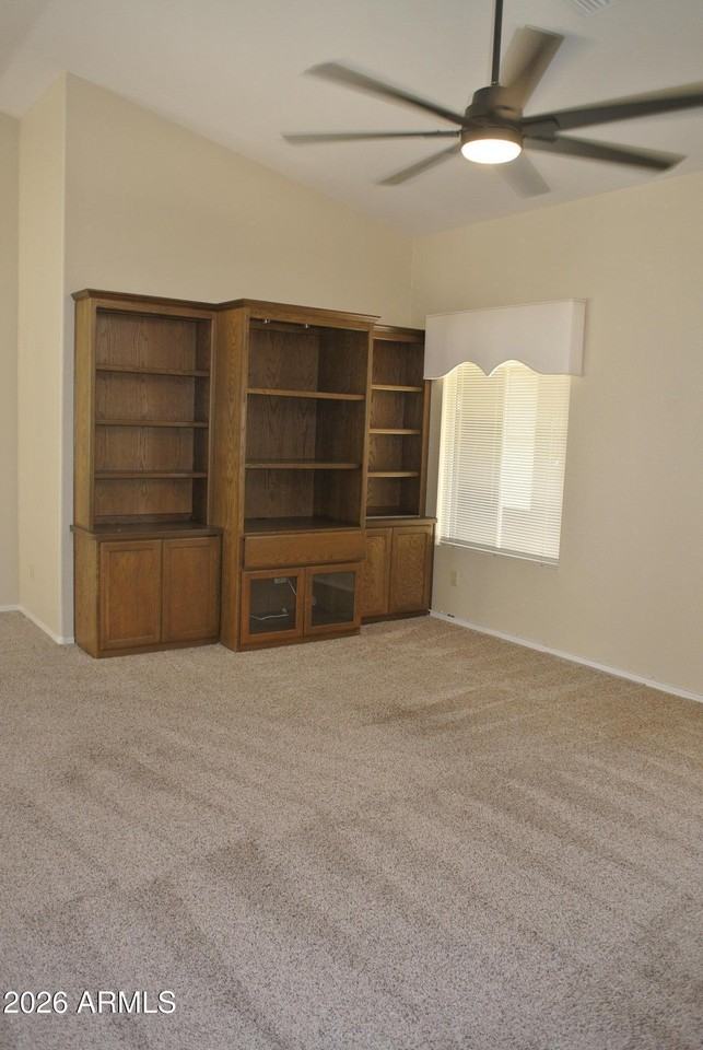 10622 W Mohawk Ln - Photo 6 of 32