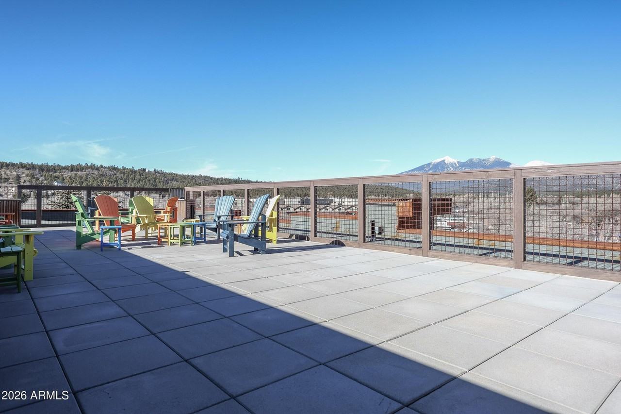 207 S Beaver St #505 - Photo 5 of 21