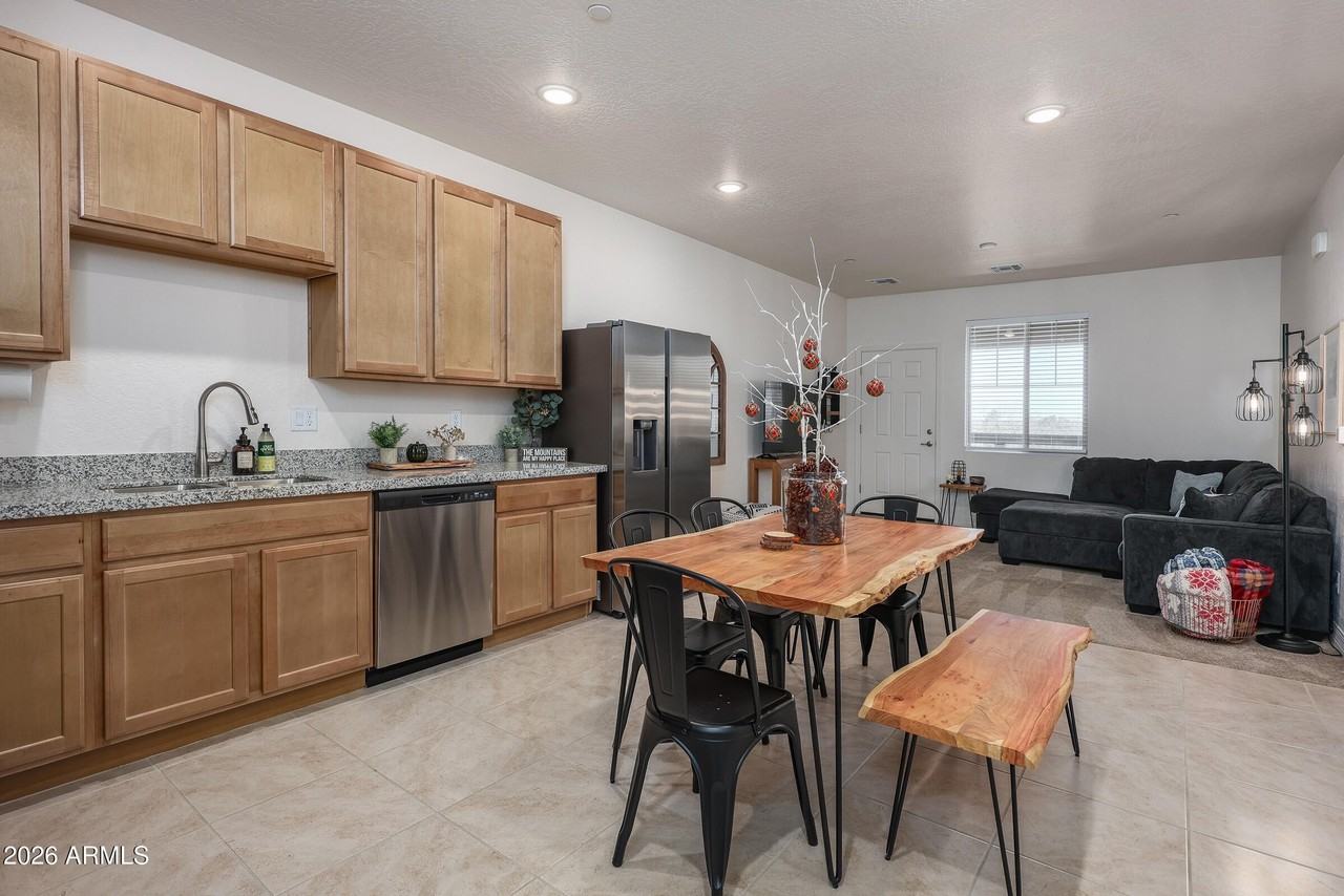 207 S Beaver St #505 - Photo 7 of 21