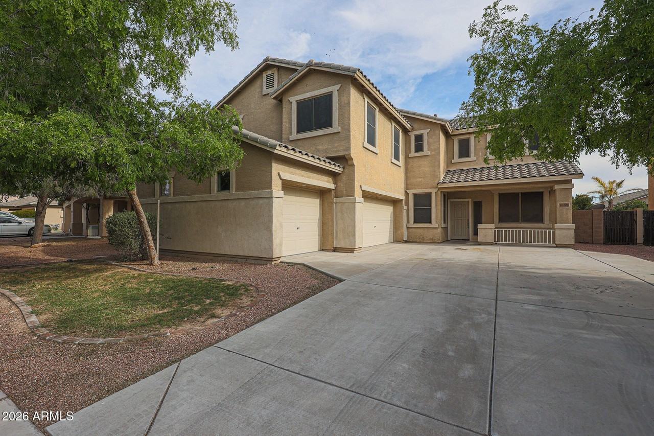 16205 W Gibson Ln - Photo 3 of 49