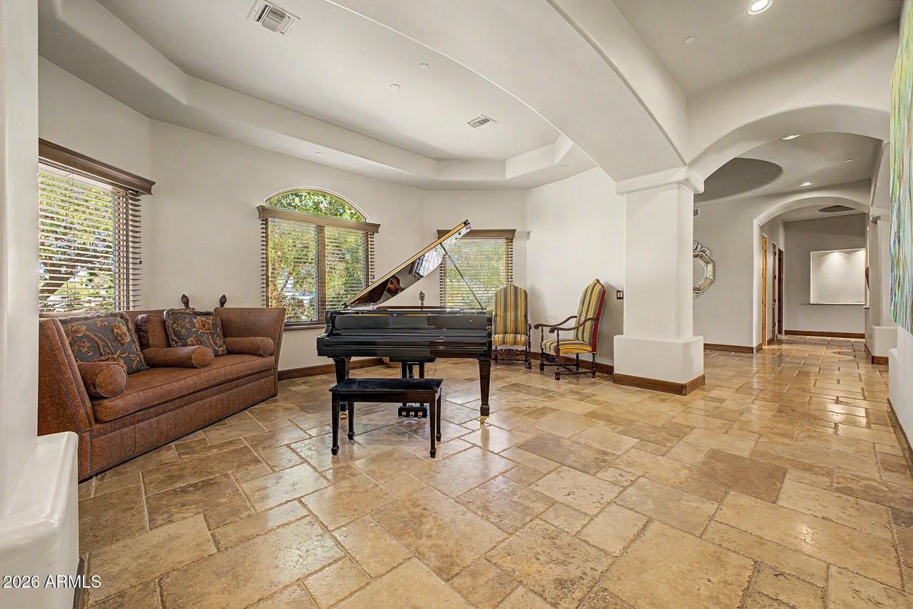 13258 N 79th St - Photo 5 of 32