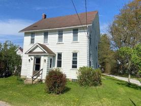4686 Forest Road- upper apartment - Photo 1 of 1